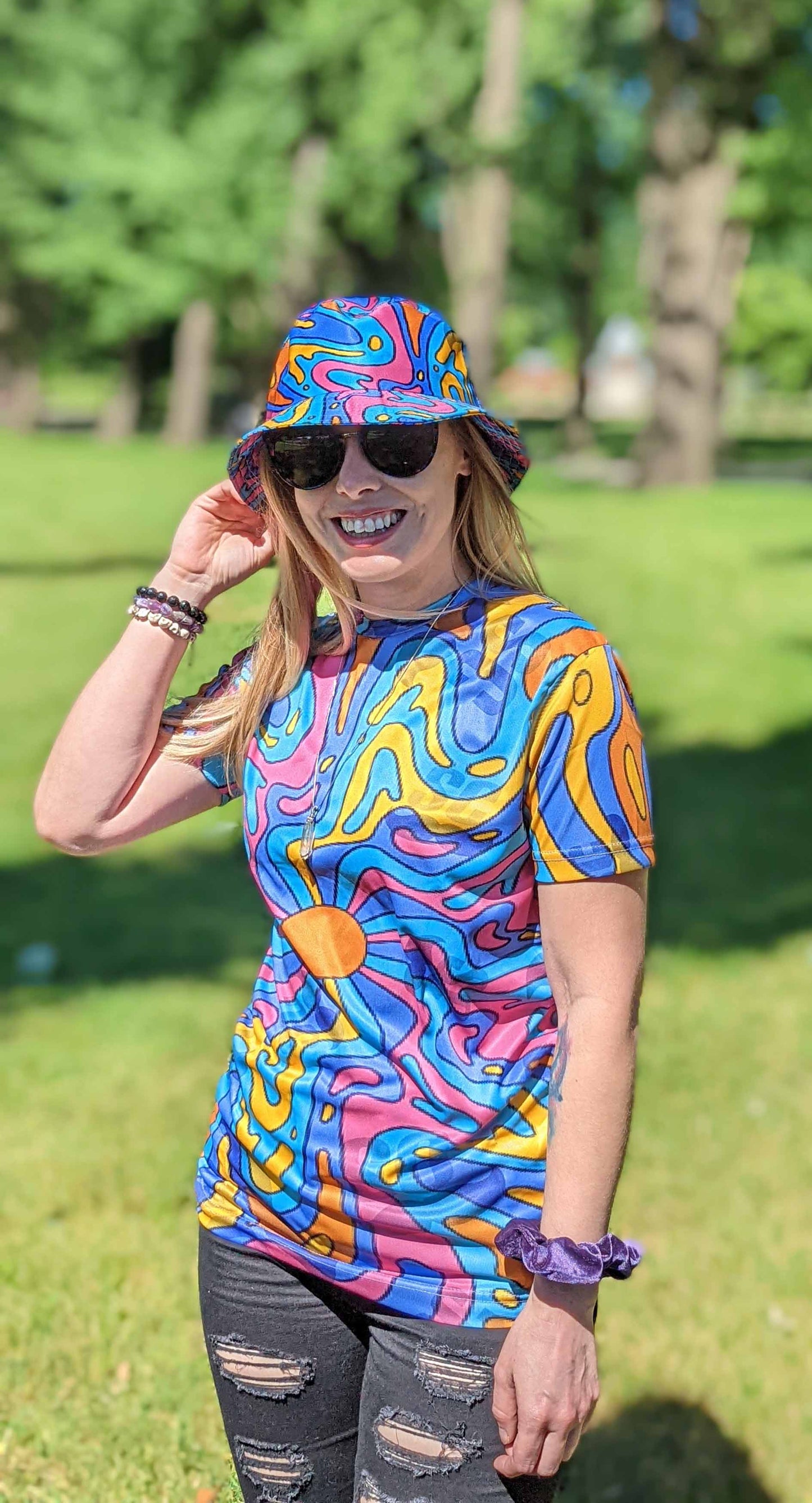SC groovy psychedelic tee